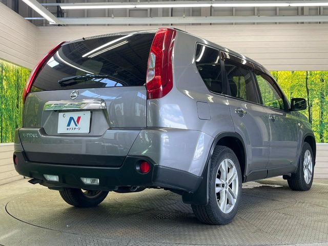 日産 エクストレイル 2.0 20X の中古車詳細 (92,800km, ブリリアント