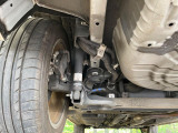 お車を安心してお乗りいただく為には、足回りの定期点検が欠かせません。サービスサポート(有償保証)では無料点検もご提供しており、安心のカーライフをお過ごしいただけるサポート体制が整っています。