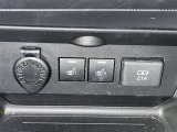 シガーソケット用の充電器が使用可能です!