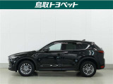 中古車は全く同じというものがなく、1台1台全てコンディションが異なります。同じようなお車でも、整備状況、外内装の状態など様々です。当店では入庫した車輌をコンディションに合わせて徹底的に仕上げています。