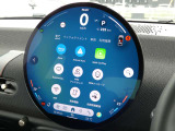 Apple CarPlayやAndroid Autoなど様々なアプリケーションがインストールされています!