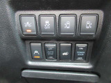 運転席周りの操作スイッチ類。