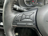 車両情報を手元で操作できるハンドルスイッチ付き。