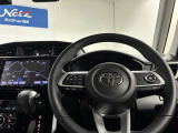 使いやすく運転しやすいレイアウトの運転席周り。
