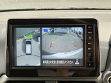 アラウンドビューモニターも付いているので、車庫入れもスムーズにできます。