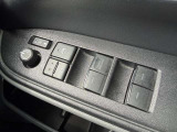 ●仕入れ段階で徹底したチェックを行い、厳しい審査にパスした車だけを展示・販売しています。弊社ではこれをプロチェックと呼び、数十の独自チェック項目に基づき、車の状態を調べ上げています。