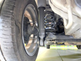 お車を安心してお乗りいただく為には、足回りの定期点検が欠かせません。サービスサポート(有償保証)では無料点検もご提供しており、安心のカーライフをお過ごしいただけるサポート体制が整っています。