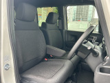 広い視界とフラットなダッシュボードでどなたさまでも運転がしやすいNBOXカスタムです!