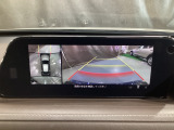 狭い場所での駐車やすれ違いなどでより的確な運転操作に役立つ360&deg;ビューモニターが装備されています。