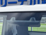 [衝突被害軽減装置]デュアルカメラブレーキサポート!前方の車両を感知する安全性能の高いお車です!