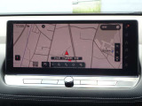 【ナビ】メーカーSDナビ付きです。目的地を設定すれば初めての場所でも簡単に行くことができます。もちろん音楽だって聴けちゃいます♪