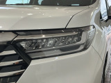 LEDヘッドライトは、点灯の瞬間から最大光量を発揮し、突然暗くなるトンネルなどでの安定感を高めます。