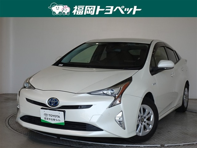 トヨタ プリウス 
