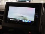 ◆バックカメラ◆リバースにするだけで映ります、後方の安全確認や、狭い駐車場での車庫入れ、雨の日や夜間など視界の悪い時に便利です!安全にバックする為には欠かせない装備です。