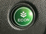 ★ECONスイッチ★ エコドライブを加速しよう!スイッチをONにすると、運転の仕方によるロスを抑え込み燃費をよくするようクルマが頑張ります(*^ー^*)燃費向上にチャレンジ♪
