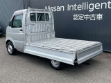 左側より三方開いた状態です。