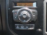 フルオートエアコン付で夏も冬も室内は快適です。
