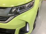 LEDヘッドライトは、点灯の瞬間から最大光量を発揮し、突然暗くなるトンネルなどでの安定感を高めます。