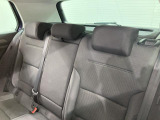 シートは適度な硬さによって長時間の運転でも疲れにくいと定評があります。国産車とは全く違った座り心地ですが、長年培われた欧州の椅子文化をご体感ください。