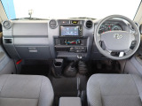 ランドクルーザー70 4.0 4WD 