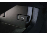 スマートフォンなどの音楽再生が可能なUSB接続ジャック装備車両です♪♪♪