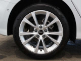 アルミホイール 5Vスポークデザイン 8Jx17 225/45 R17 タイヤ