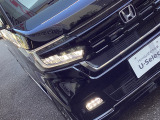 明るいLEDヘッドライト&フォグライト仕様となっております。