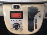 温度を設定すれば、自動で車内の温度管理をしてくれる優れものです♪ATミッションで運転楽々