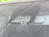 【トヨタセーフティセンス】走行中に前方の車両等を認識し、衝突しそうな時は警報とブレーキで衝突回避と被害軽減をアシスト。より安全にドライブをお楽しみいただけます。