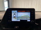 【パノラミックビューモニター】専用のカメラにより、上から見下ろしたような視点で360度車の周囲を確認することができます。