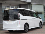 セレナ 2.0 ハイウェイスターV 4WD 