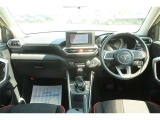 すっきりとした運転席回り☆