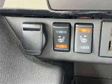 真冬でもすぐに温まり快適なシートヒーターを前席に装備(後席はメーカーオプション)。
