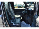 ☆ベンチシートになっておりゆったりと運転をすることができます!