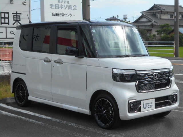 ホンダ N-BOXカスタム 