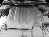 力強いトルクと高い環境性能を誇る直列6気筒ディーゼルエンジンを縦置き配置した、MAZDAの新世代プラットフォーム