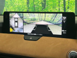【360&deg;ビューモニター】専用のカメラにより、上から見下ろしたような視点で360度クルマの周囲を確認することができます☆死角部分も確認しやすく、狭い場所での切り返しや駐車もスムーズに行えます。