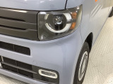 LEDヘッドライトは、点灯の瞬間から最大光量を発揮し、突然暗くなるトンネルなどでの安定感を高めます。