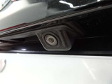 リアカメラとコーナーセンサーが装備されておりますので、夜間の車庫入れなども安心です。