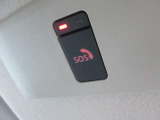 【SOSコール搭載車】◎緊急時にコールボタンを押すとオペレーター(24時間受付可能)へ繋がります。※ご利用にあたってはお客様登録が必要となります。詳細、販売スタッフまでご相談くださいませ。