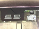 【スマートアシスト】走行中に前方の車両等を認識し、衝突しそうな時は警報とブレーキで衝突回避と被害軽減をアシスト。より安全にドライブをお楽しみいただけます。