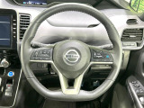 【ステアリングスイッチ】運転中、前方から目線をそらすことなく、オーディオ等の操作が可能な便利機能!安心&快適なドライブを演出してくれます♪