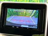 【バックカメラ】駐車時に後方がリアルタイム映像で確認できます。大型商業施設や立体駐車場での駐車時や、夜間のバック時に大活躍!運転スキルに関わらず、今や必須となった装備のひとつです!