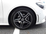 メルセデス・ベンツ認定中古車では、残価据え置き型ローンや、頭金・お支払回数などを自由にアレンジいただけるプランなど、お客様のライフスタイルの合わせた各種ローンを取り扱っております!