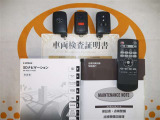 スマートキー&エンジンスターター&後席モニター用リモコン付。メンテナンスノートあります☆品質評価シート付いてます!!