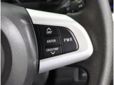 白く明るい光で夜間走行の安心感を高めるLEDヘッドランプです。