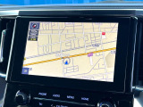 【大画面ナビ】人気の大型9インチナビを装備。存在感のある大画面はインパクト大!ナビ利用時のマップ表示は見やすく、テレビやDVDは臨場感がアップ!いつものドライブがグッと楽しくなります♪