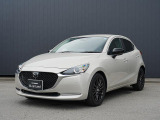世界統一名称の『MAZDA2』となったコンパクト。「Be a Driver」のスローガンのもと、最適なドライビングポジションを提供できる室内空間と思い通りの走行性能を持った、クラスを超えたお車です!