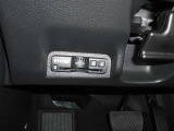 ETC装備車です、これさえあれば高速道路も楽々通行できます。お出掛けするのが好きな方には欠かせない装備です!