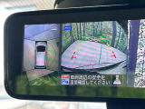 【アラウンドビューモニター】専用のカメラにより、上から見下ろしたような視点で360度クルマの周囲を確認することができます☆死角部分も確認しやすく、狭い場所での切り返しや駐車もスムーズに行えます。